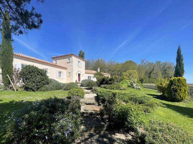 Villa d'architecte et gîte indépendant dans un parc paysager de plus de 4 000 m² SUD de COGNAC proche de BARBEZIEUX SAINT HILAIRE (16) — photo 1