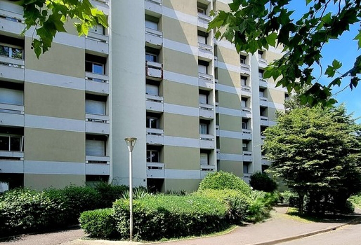 Exclusivité – Rosny sous Bois - Charmant appartement T3 de 76,85 m² – Colline de la Boissière / Golf — photo 1