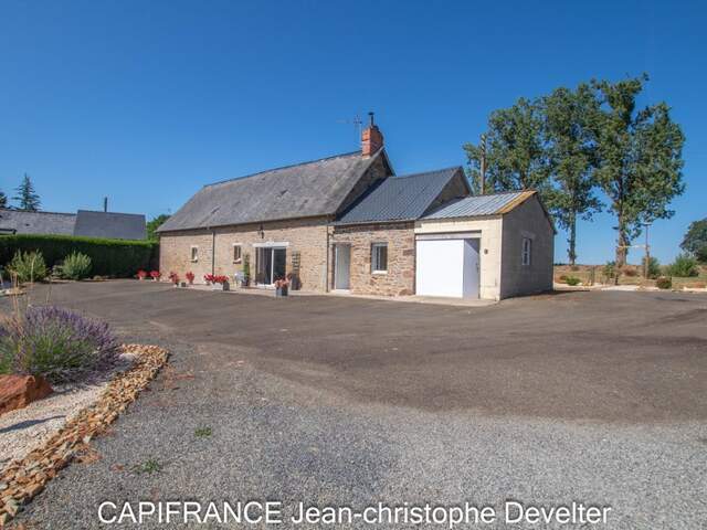 Maison à vendre 3 chambres proche de GORRON (53) sur terrain de 7500 m2 — photo du bien