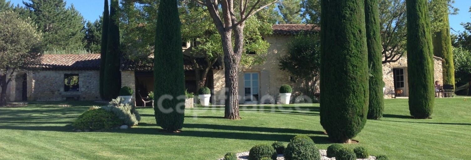 Maison 10 Pièces 500 m² à vendre à Apt (84400)