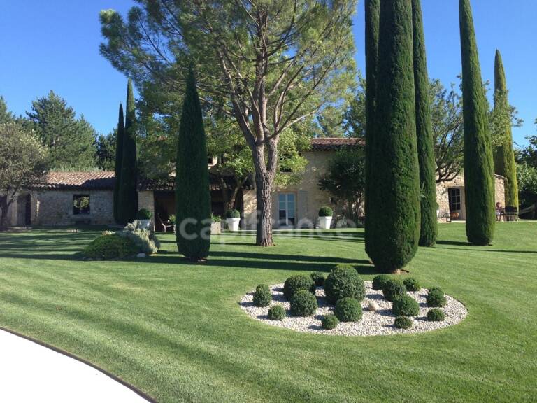 Domaine d'exception au cœur du Luberon — photo 1