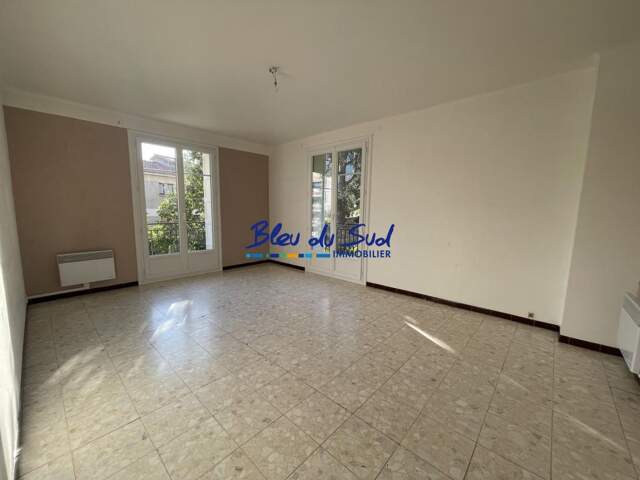 Appartement deux chambres avec balcon — photo du bien