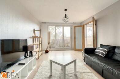 Appartement 3 pièces 805 €