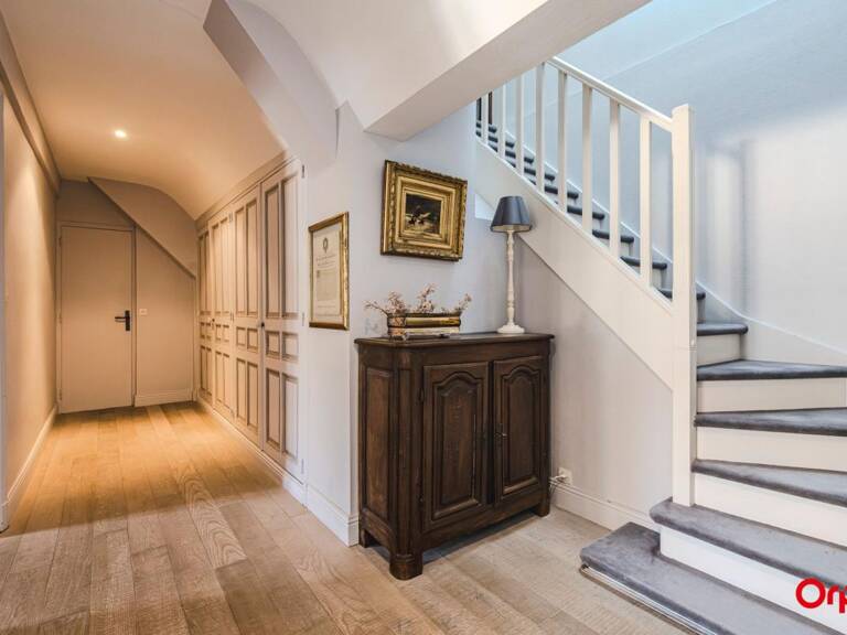 Appartement À Vendre — photo 1