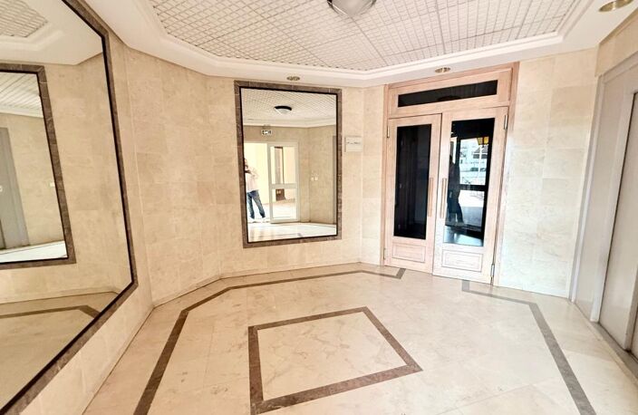 PORT CERGY – Vue exceptionnelle sur la Marina et l’Oise Idéal investisseur ou premier achat — photo 2