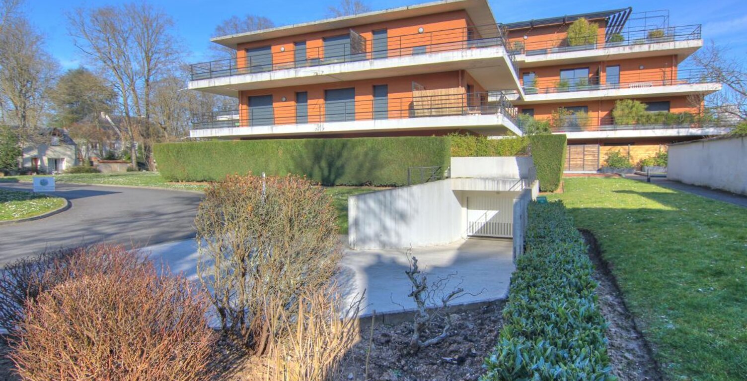 Appartement À Vendre — photo 1