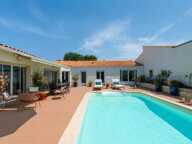 Nieul sur Mer - Maison plain-pied 153 m² - 5 chambres - garage - piscine — photo 2