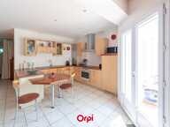 Nieul sur Mer - Maison plain-pied 153 m² - 5 chambres - garage - piscine — photo 4