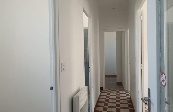 Appartement À Vendre — photo 3