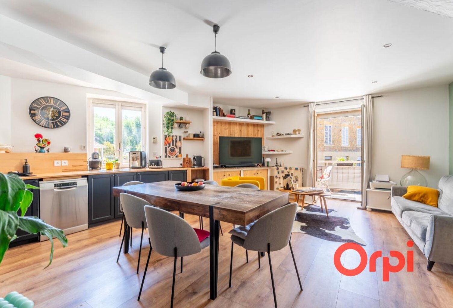 Duplex avec balcon et garage — photo 1
