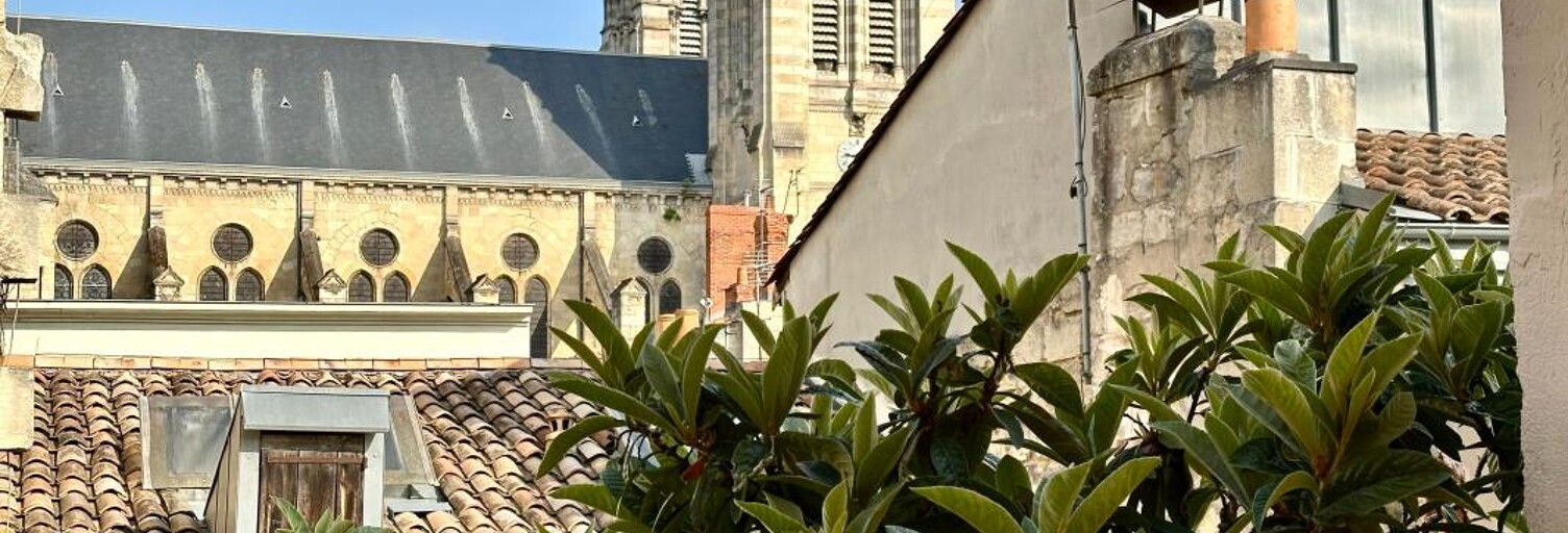 Appartement 2 Pièces 57 m² à louer à Bordeaux (33000)