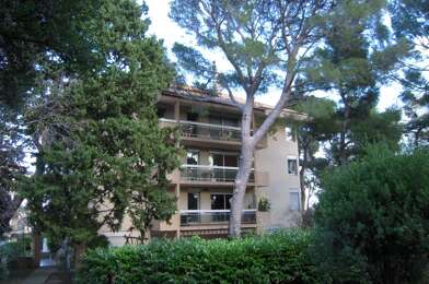 Appartement 3 pièces 871 €