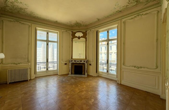En exclusivité chez Orpi Vie&Logis - Appartement de prestige 220 m2 en plein coeur de la ville — photo 4