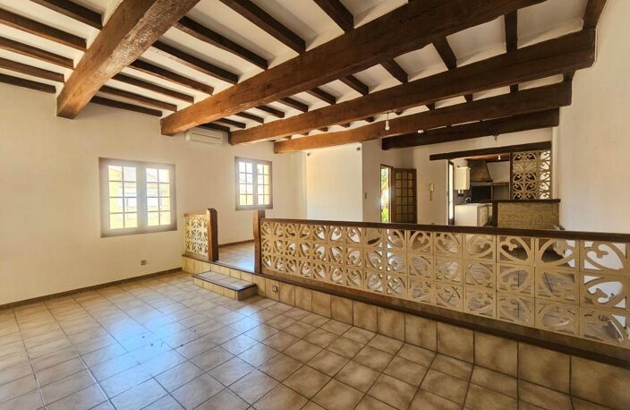 Frontignan – Belle maison familiale de 146 m² avec garage, cave et jardin — photo 4