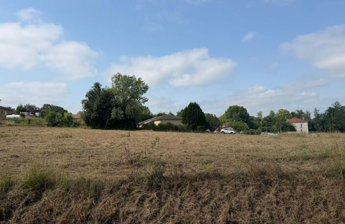 Terrain de 819 m² avec accès au tout à l'égout — photo 2