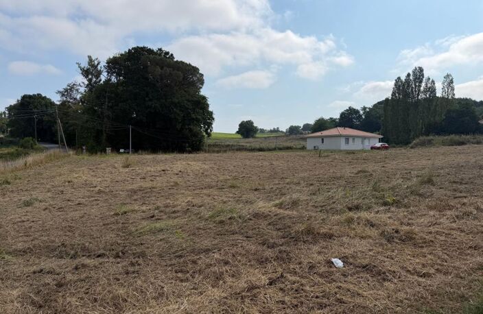 Terrain de 819 m² avec accès au tout à l'égout — photo 3