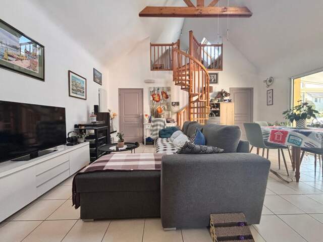 Maison 4 pièces 105m2 — photo du bien