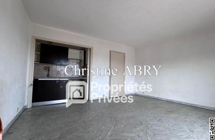 STUDIO 28M2 CENTRE VILLE MANDELIEU TERRASSE — photo 2
