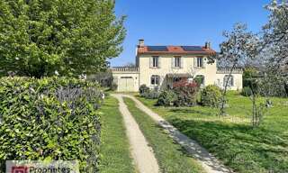 Maison 8 Pièces 200 m² à vendre à Saint-Sulpice-la-Pointe (81370)