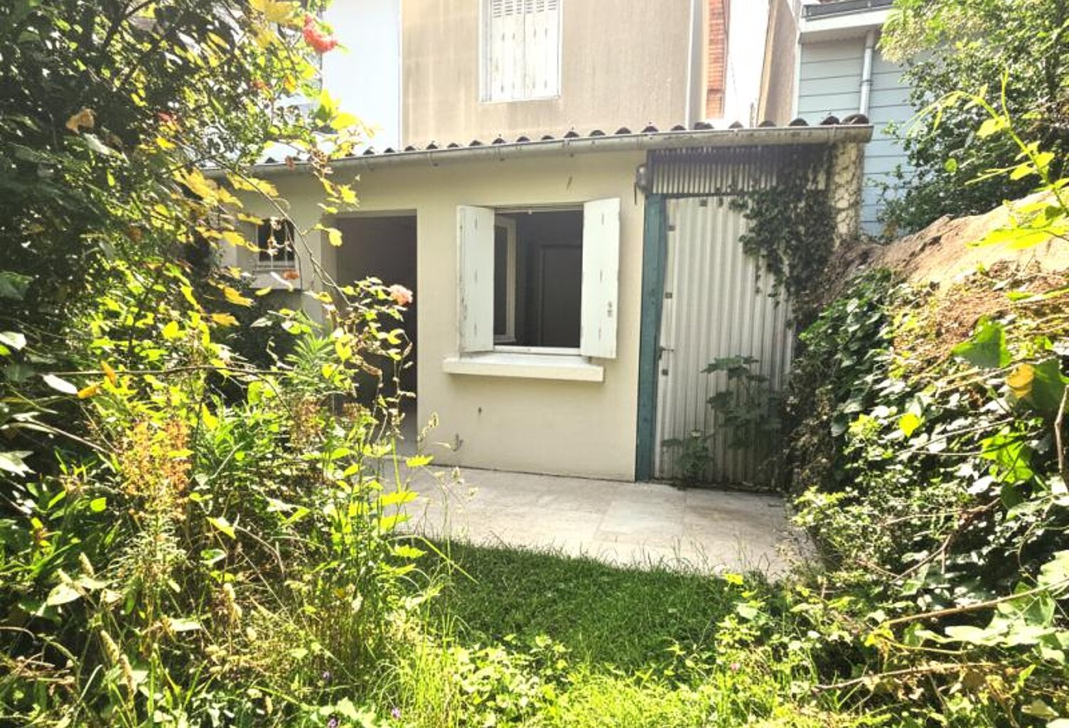 Maison 3 pièces à rénover au coeur du Plessis Tison — photo 1