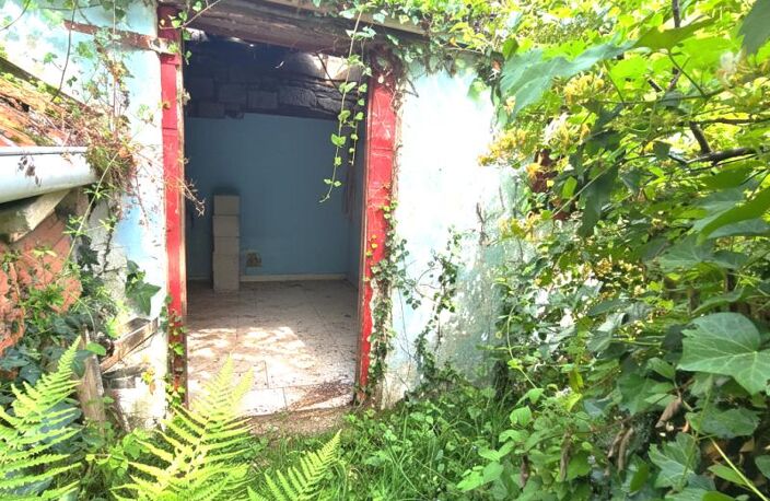 Maison 3 pièces à rénover au coeur du Plessis Tison — photo 3
