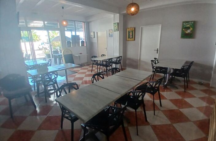 Ensemble immobilier de 269 m² sur 800 m² de terrain à Dos d'Âne 97429; — photo 2