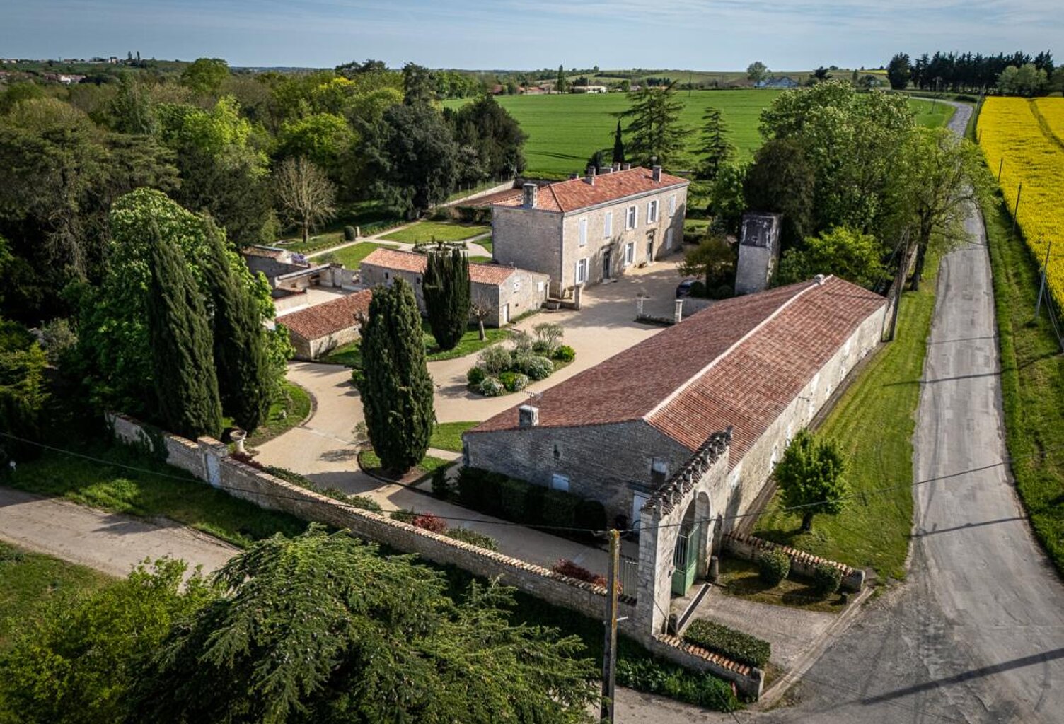 Elégante propriété,  parc et dépendances sur 3 ha — photo 1