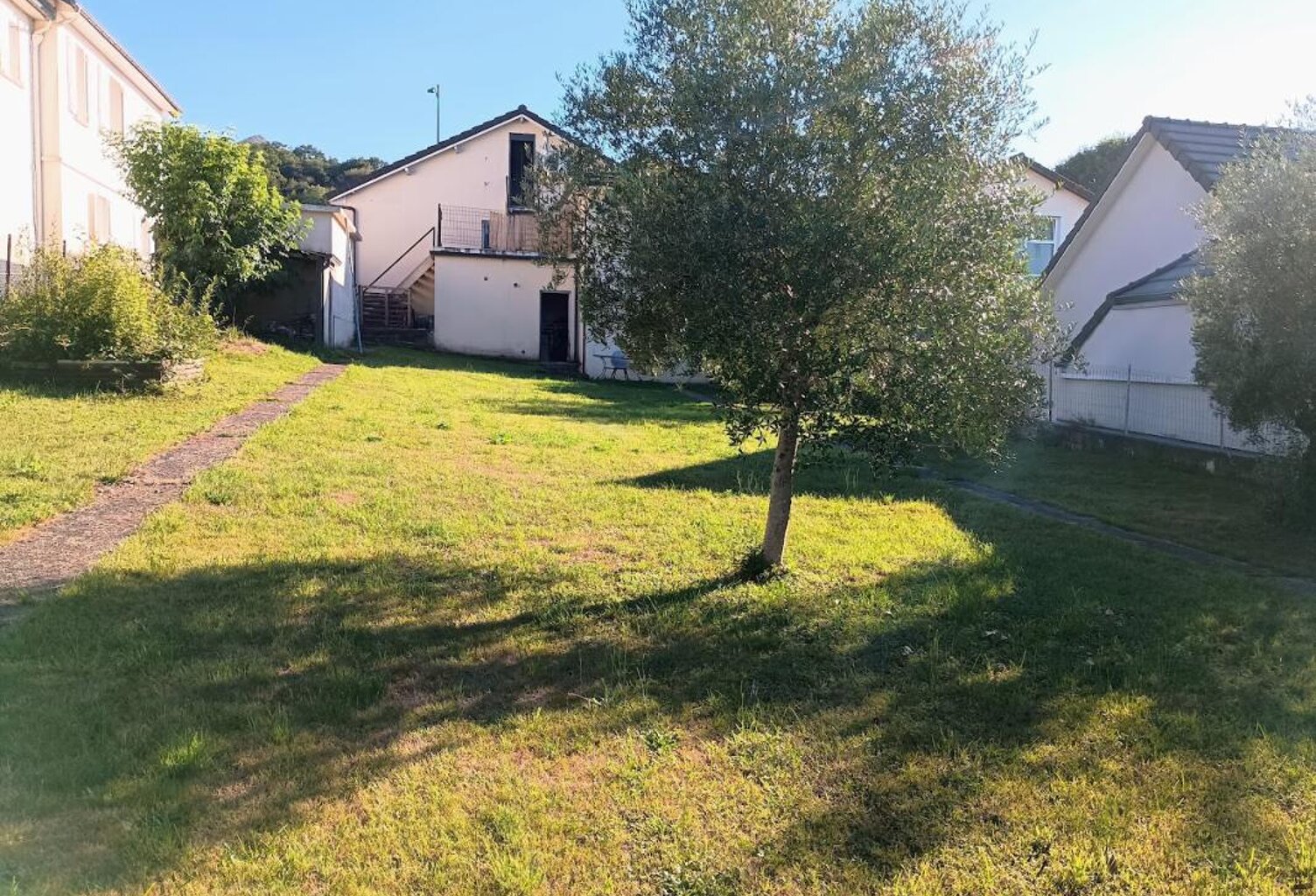 MAISON — photo 1