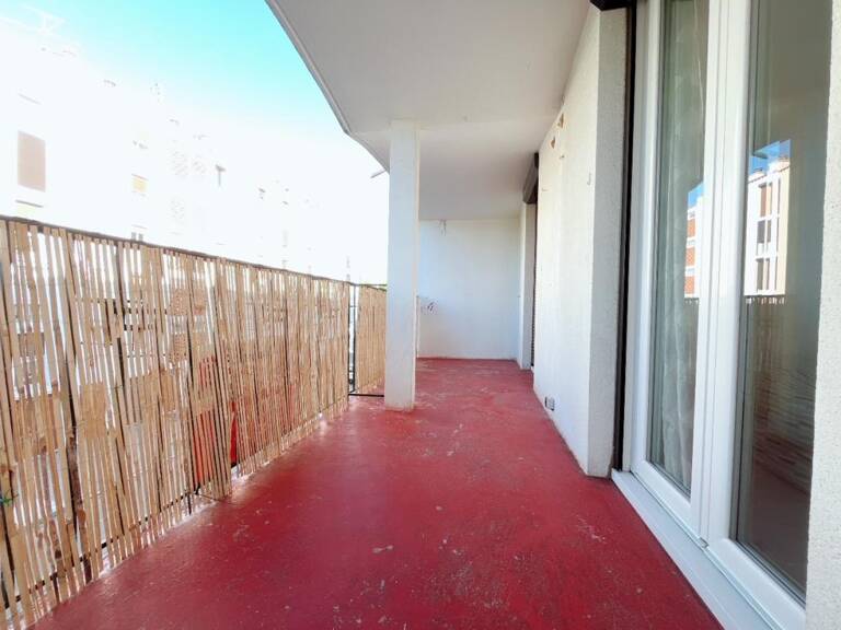 Magnifique appartement spacieux T5 de 83 m² au second étage sans ascenseur avec balcon et cave — photo 1