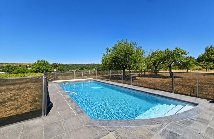 Bellevigne-en-Layon - Propriété de 250 m²  - 2 habitations - Piscine chauffée - Plus d'1 hectare de terrain — photo 4
