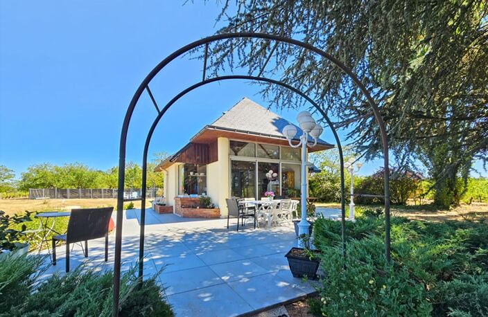 Bellevigne-en-Layon - Propriété de 250 m²  - 2 habitations - Piscine chauffée - Plus d'1 hectare de terrain — photo 5