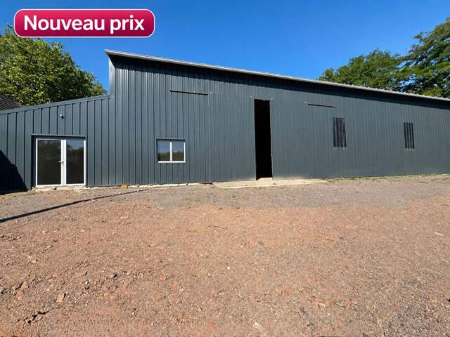 Local d'activité, 327M², bureaux, entrepôt, stationnement — photo du bien