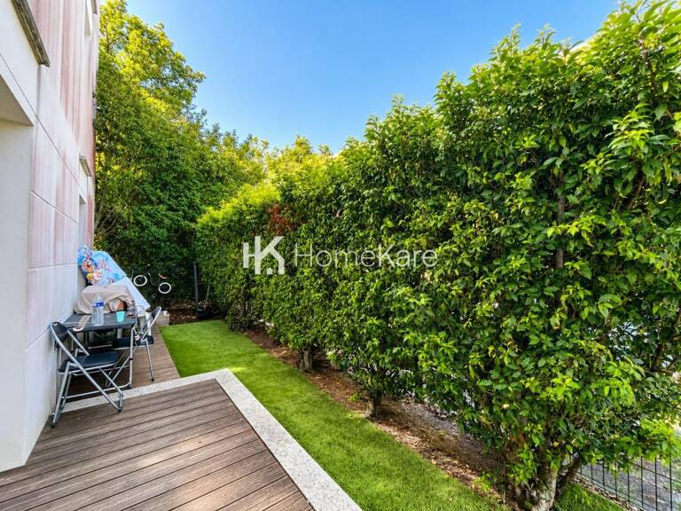 T2 LUMINEUX AVEC JARDIN ET PARKING — photo 1
