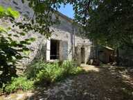 Maison à rénover avec grange et terrain clos de 697 m² — photo 2
