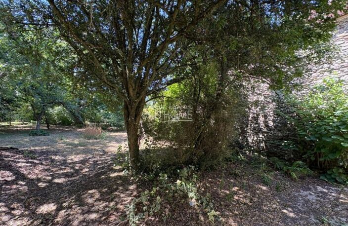 Maison à rénover avec grange et terrain clos de 697 m² — photo 3