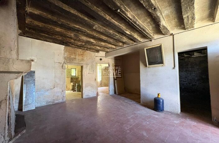 Maison à rénover avec grange et terrain clos de 697 m² — photo 5