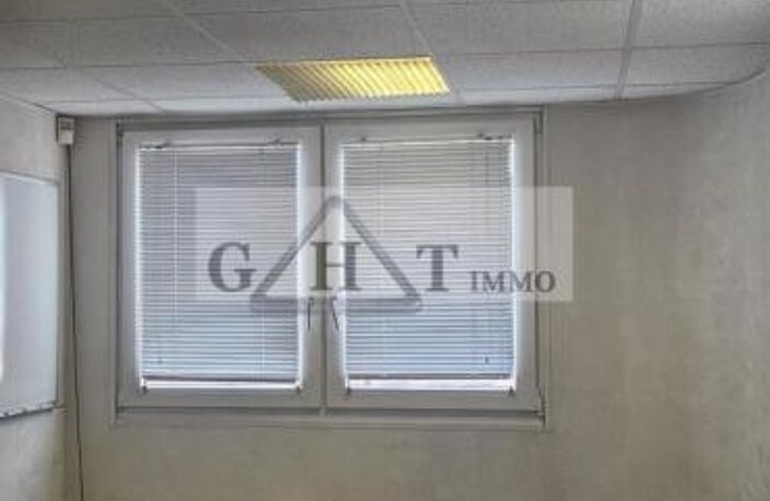 BUREAUX 52 M² PARC VOLTA — photo 4