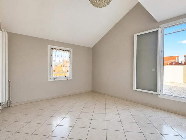 Appartement 3 pièces de 75 m² à Vauréal — photo du bien