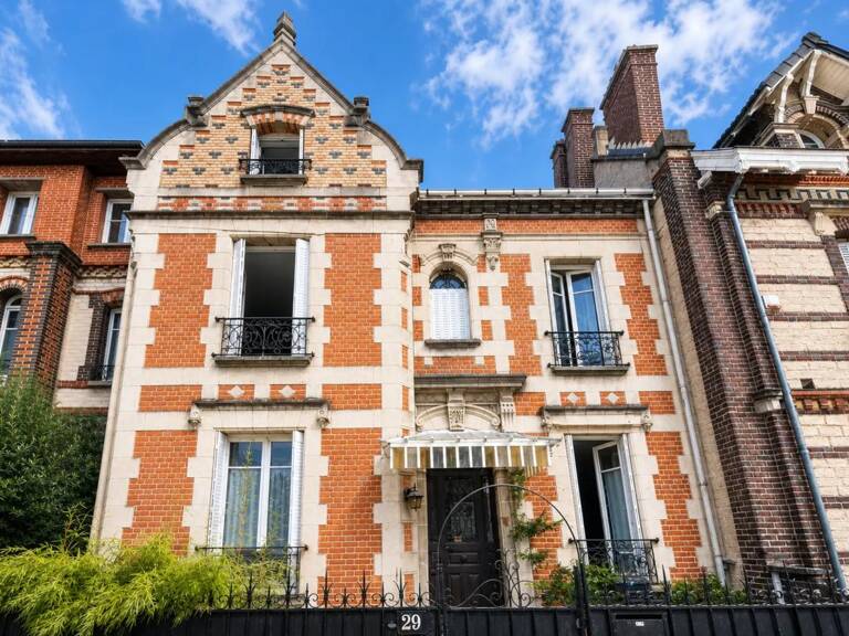 Maison de 5 pièces de 110 m² situé à Troyes — photo 1