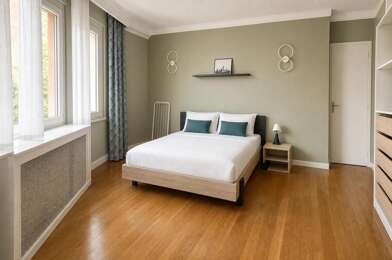 Appartement 5 pièces 233000 €