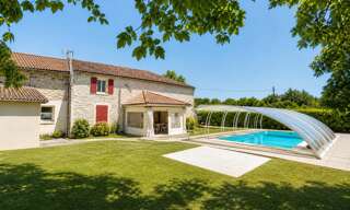 Maison 6 Pièces 203 m² à vendre à Romazières (17510)