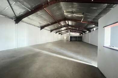 Local industriel  5328 €