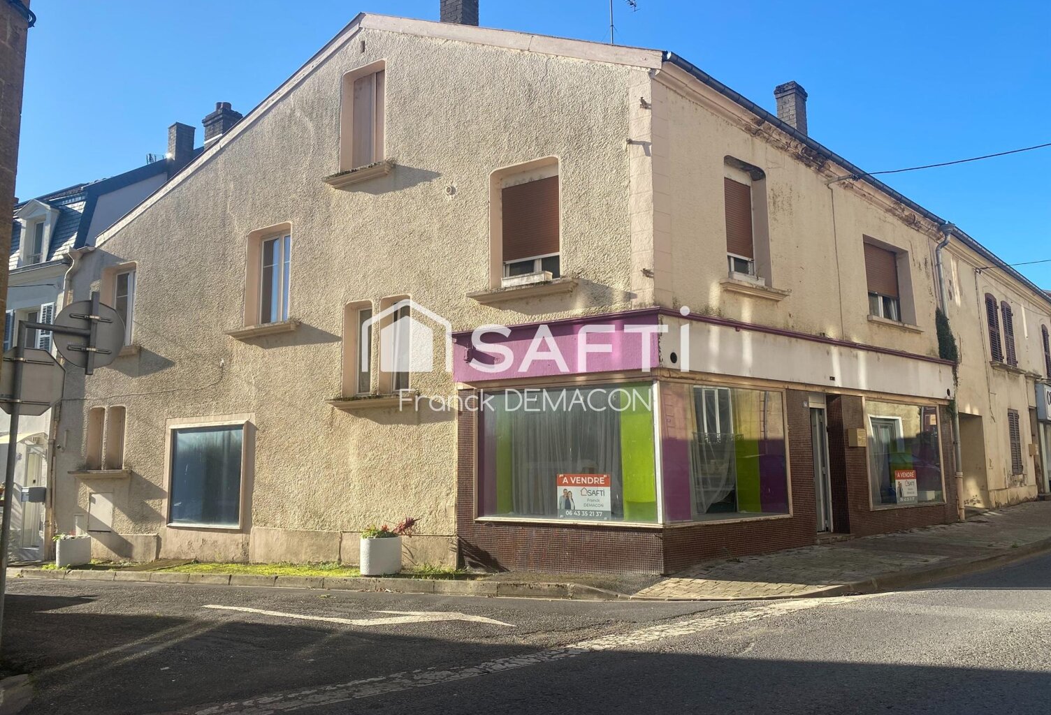 Immeuble de rapport avec local commercial et appartement  Centre-ville de Montmédy — photo 1