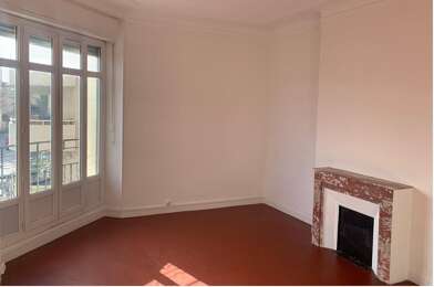 Appartement 3 pièces 943 €