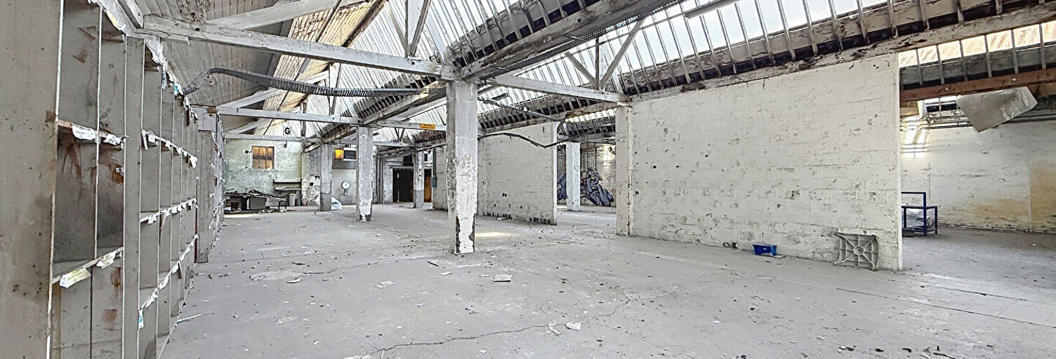 Local industriel  620 m² à louer à Breteuil (27160)