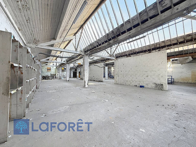 Entrepôt / local industriel Breteuil 620 m2 — photo 1