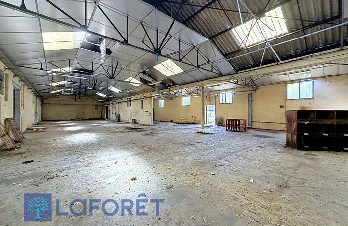 Entrepôt / local industriel Breteuil 1509 m2 — photo 3