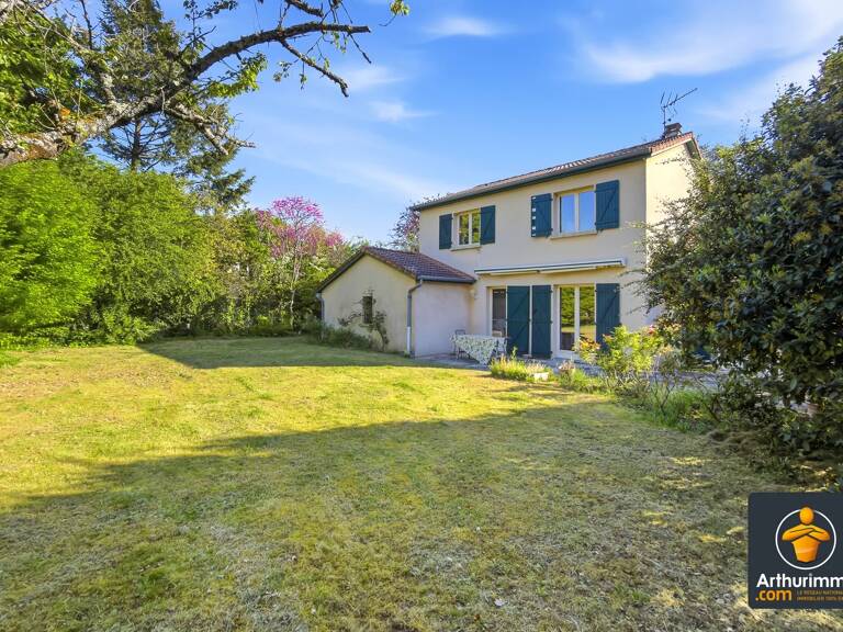 Maison de 117 m² sur son terrain plat et clos de 1.000 m² dans un quartier résidentiel — photo 1