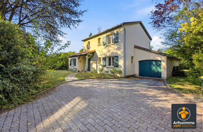Maison de 117 m² sur son terrain plat et clos de 1.000 m² dans un quartier résidentiel — photo 2