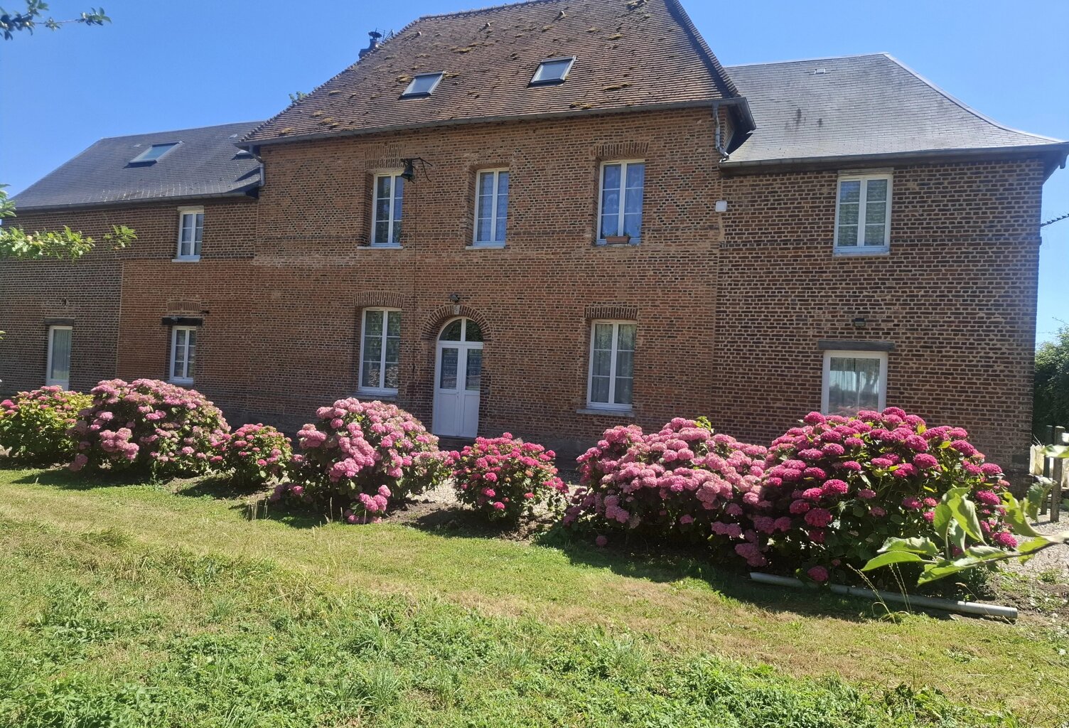 GRANDE MAISON FAMILIALE DE 300 M² — photo 1